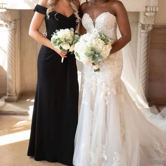 David's Bridal Black Bridesmaid Seess